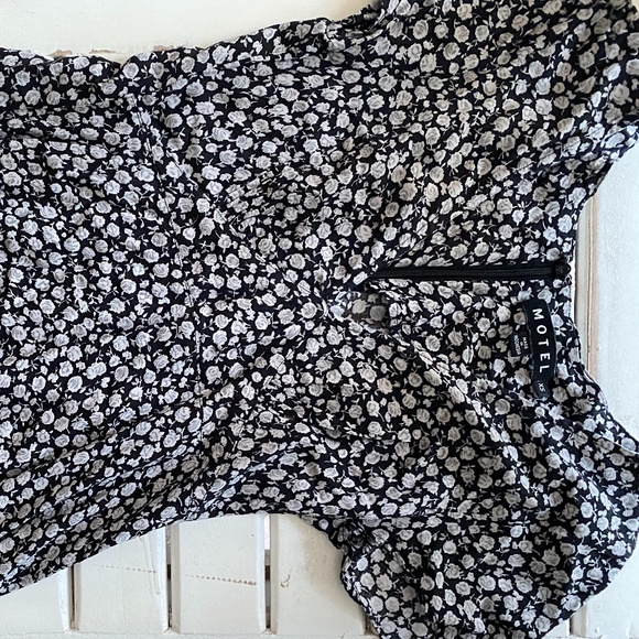 MOTEL Rocks Dress - Picture 1 of 3